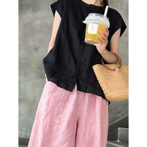Minimalist Cotton-Linen Set for Women Natural Color Blouse and Wide Leg 3/4 Trousers