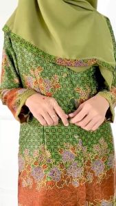 Setelan Tunik Dan Rok Batik Pengajian Nahdlatul Ulama Pengaosan Muslimat NU Semi Sutra Setrok Seragam Pengaosan Muslimat Organisasi NU Hijau