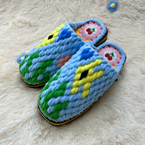 รองเท้าแตะบุขนแกะลายการ์ตูนน่ารักแบบใหม่ รองเท้าแตะบุขนแกะแบบสวมสบาย พื้นนุ่ม กันลื่น ทนทานต่อการสึกหรอ สำหรับใส่ในบ้าน