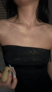 SHEGLAM Go Go Glow Highlighting Body Mist-Frosted Opal Body Glitter Powder Spray High-Shine Finish Multi-Use Shimmer Glow Highlighter Face Makeup