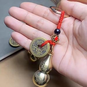 已开光 Zodiac natural cinnabar gourd brass key chain pure copper five emperors money car key chain pendant penda 十二生肖天然朱砂葫芦黄铜钥匙扣纯铜五帝钱汽车钥匙链挂件吊坠女挂件nt female pendant