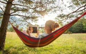 Võng Cắm Trại Ghế Treo XÍCH ĐU Ngoài Trời Phòng Ngủ Ký Túc Xá Sinh Viên Đại Học Ghế Nôi Vải Gia Dụng Trong Nhà Đơn Và Đôi Người Lớn Màu Sắc Cầu Vồng