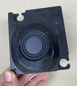 Compact Bass Compensated Full Range Speaker