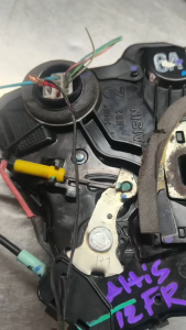 เซนทรัลล็อคประตู FR หน้าขวา Toyota ALTIS E150 (มือสอง)แท้TH-2008-2012