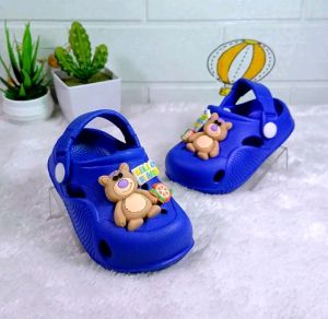 sandal anak karakter panda tali belakang size20/25 bahan elastis