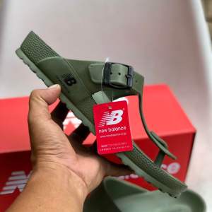 Sandal Sliper Pria N-B ‘new belenece Army gren