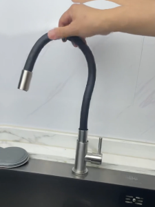 JUNMO Stainless Steel Kitchen Faucet 360 Degree Silicone Rotating Black Single Cooling Faucet