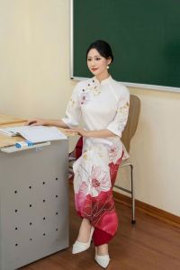 áo dài du xuân hot 2024 kết ngọc