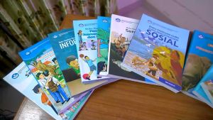 Buku Panduan Guru Kurikulum Merdeka SMP Kelas 7