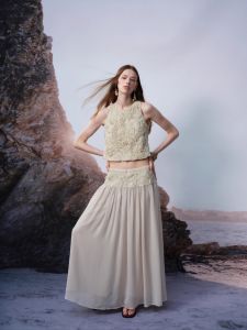 Áo Ba Lỗ Không Tay Thêu Rỗng Chữ a Phong Cách Pháp Váy Nửa Thân Cho Nữ Mùa Thu 2025 Họa Tiết Hoa Quần Áo Công Sở Thanh Lịch