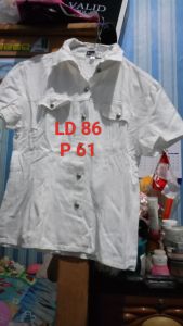 blouse putih