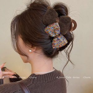 กิ๊บติดผมรูปผีเสื้อขนนุ่มหรูหราสำหรับผู้หญิง กิ๊บติดผมรูปฉลาม ทรงใหม่ ประดับผมแบบทันสมัย แบรนด์ QI WU