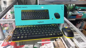Combo bàn phím & chuột không dây Logitech MK240 (đen/vàng)