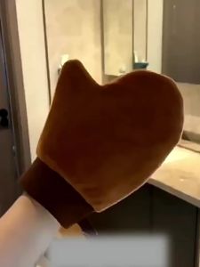 Body Lotion Glove Self-Tanning Mitt Double-Sided Prevents Sticky Hands Applicator Quick Dry Flocking Glove Makeup Applicator