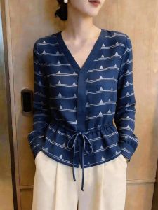 KUNAILIN | Slimming Fashionable V-Neck Stripe Shirt
