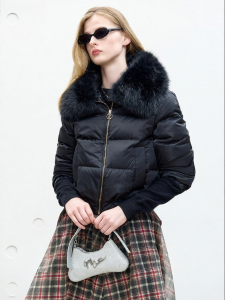 Juicy Couture | 90% White Duck Down Warm Short Coat