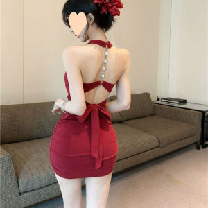 ชุดเดรสสายเดี่ยวคอวีทรงเข้ารูปเซ็กซี่สำหรับผู้หญิง ชุดเดรสฤดูร้อน ชุดเดรสยาวคลุมเข่า ชุดเดรสแขนสั้น ชุดเดรสผู้หญิง