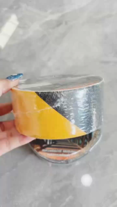 เทปกันลื่นCOSA PVC ผิวหยาบกันลื่นได้อย่างดี ใช้งานง่าย ติดแน่น ทนทาน กันน้ำ สำหรับติดบนพื้นผิวเรียบ