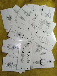 tato temporer model bunga kecil isi 3pcs kirim random acak