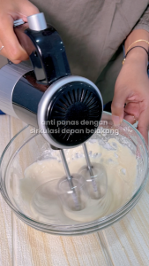 Hand Mixer Elektrik MX-001B Pengaduk Adonan Roti Kue 5 Speed Dengan 4pcs Alat Pengocok