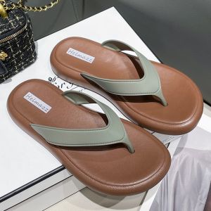 Silver Thong Slippers Womens Summer Outdoor Wear 2025 New High-End Fashion Flat Bottom Sandals Beach Shore Shoes
