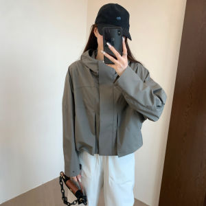 TheWow Home Light Outdoor Windproof Double Layer Breathable Casual Loose Fit Sporty Hooded Jacket Polyester Fiber Short Style