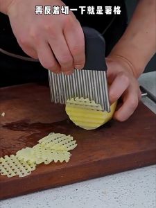 4 IN 1 Stainless Steel Vegetable Fruit Knife Cutter Chopper Slicer Potato French Fries Slicer Potato Wavy Edged Tool Potato Cutter