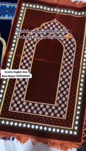 Sajadah Motif Spigel Warna Turki Beludru Bahan Halus Lembut Ukuran Besar 110x70cm Bisa COD