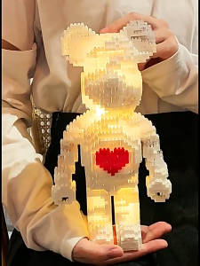 Blok Binaan 告白爱心暴力熊积木 Love Bearbrick Building Block 创意拼装模型公仔摆件表白礼物 Valentine Romantic Bricks Display