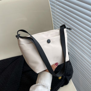 กระเป๋าสะพายข้างผ้าใบสไตล์ญี่ปุ่นและเกาหลีสำหรับผู้หญิง กระเป๋าสะพายข้างแบบลำลองขนาดเล็ก กระเป๋าถือแบบพกพา กระเป๋าผ้าไนลอน กระเป๋าถือแบบลำลอง