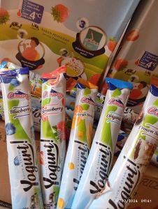 Isi 20 pcs Cimory Yogurt Thick  & Creamy Stick  rasa strawberry blubery mangga original 40g