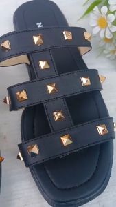 Sandal selop wanita kekinian