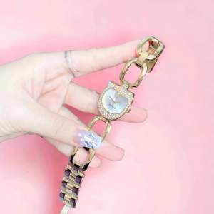 💃⌚️ Đồng Hồ NỮ GUESS GW0683L1 và GW0683L2 đồng hồ đeo như lắc tay xinh xắn 🥰