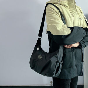 กระเป๋าสตรีกระเป๋าคุณแม่ความจุใหญ่แบบลำลองแบบใหม่ปี2023กระเป๋าผู้หญิงสะพายข้างผ้าไนลอนสะพายไหล่กระเป๋าผ้าอ๊อกฟอร์ดกันน้ำ