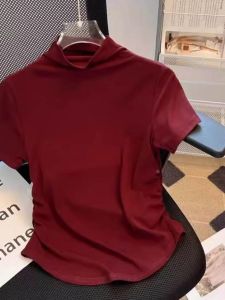 Red Half High Collar Short Sleeve T-shirt Short