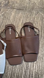 Sandal Jelly Wanita Terbaru Sendal Selop Tali Gesper Karet Cewek Kekinian Slip On Alina 502-K5