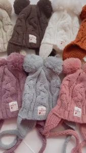 BYMAMAONTY - POMPOM Beanie (Topi Rajut Bayi)