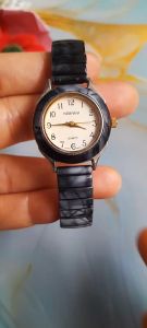 Đồng hồ nữ vitaroso dây chun size:26mm second hand si nhật- đã qua sử dụng