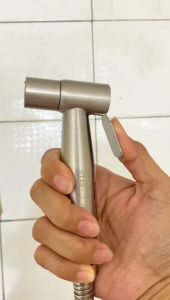 JET SHOWER TOILET STAINLESS SUS 304 CLOSET CEBOK / SHOWER BIDET CEBOK / SHOWER TOILET | - Stainless steel | - 150 cm hose | - Wall-mounted | - Bidet function | - Water-saving design