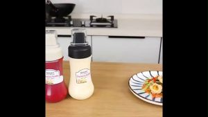 Multipurpose Bottle Container with Lid Durable Storage Bottle for Spices Oil or Liquid Clear Plastic Bottle with Secure Lid