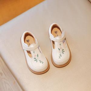 Girls Shoes Soft Bottom Little Kids Leather Shoes 2024 Spring and Autumn Childrens Princess Shoes Embroidered Chinese Style Girl Retro Shoes