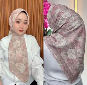 Hijab Segiempat voal motif Bunga Cantik Terbaru