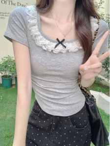Áo Thun Tay Ngắn Ren Màu Xám Pure Desire Dành Cho Nữ Mùa Hè 2024 Áo Thun Ngắn Cổ Tròn Dáng Ôm Có Nơ Bướm Ngọt Ngào Và Cay Nồng