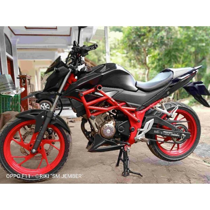 Honda cb150r clearance old