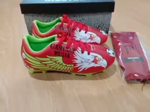 Paket Komplit Sepatu Bola KIDZTUBS untuk Anak Usia 6-10 Tahun