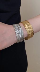 Gold Color Hollow Out Woven Interlaced Grid Open Bangles Minimalist Punk Textured Wide Cuff Bracelet Women Men Wrist Jewelry M1