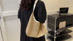 BAO160 Tas Tote Anyaman Retro Modis dengan Kapasitas Besar untuk Wanita