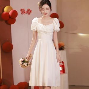Elegant White Long Sleeve Wedding Dress French Toasting Dress Slim Fit Long Gown for Engagement And Wedding Autumn Winter