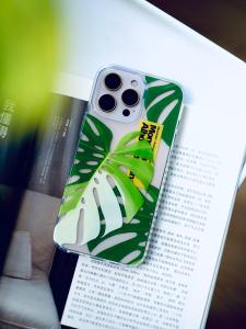 Jixing High-End White Turtle Back Bamboo Phone Case New Model Suitable for Apple iPhone 16 pro Max Full Cover Soft Unique Design