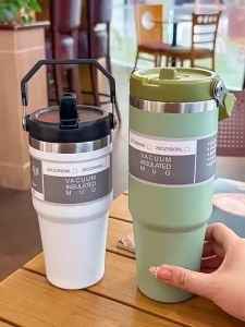 Handheld Thermos Cup Vacuum Flasks With Straw 304 Stainless Steel Tumbler Bottle Gift Present Mug Portable Hot &Cold Vacuum Water Bottle Ice Cup 600/890ML 保温杯